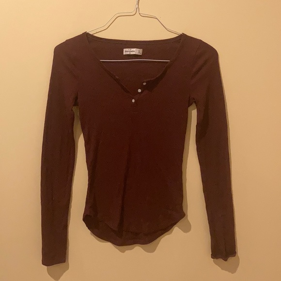 A Long Sleeve Shirt - Picture 1 of 1